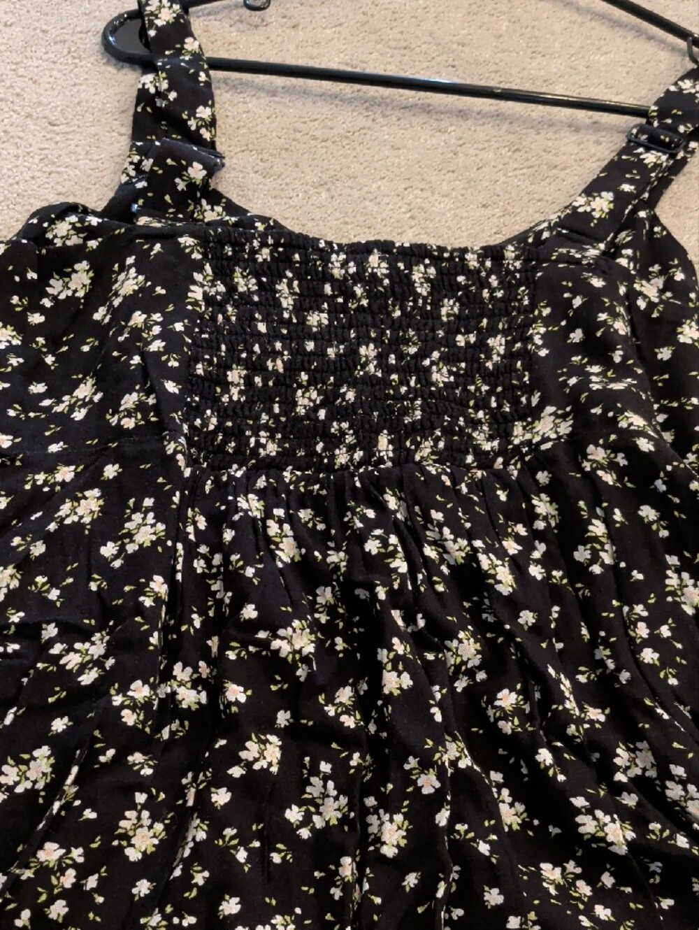 Women's Black Floral Sundress with White Daisies Medium - Picture 3 of 3